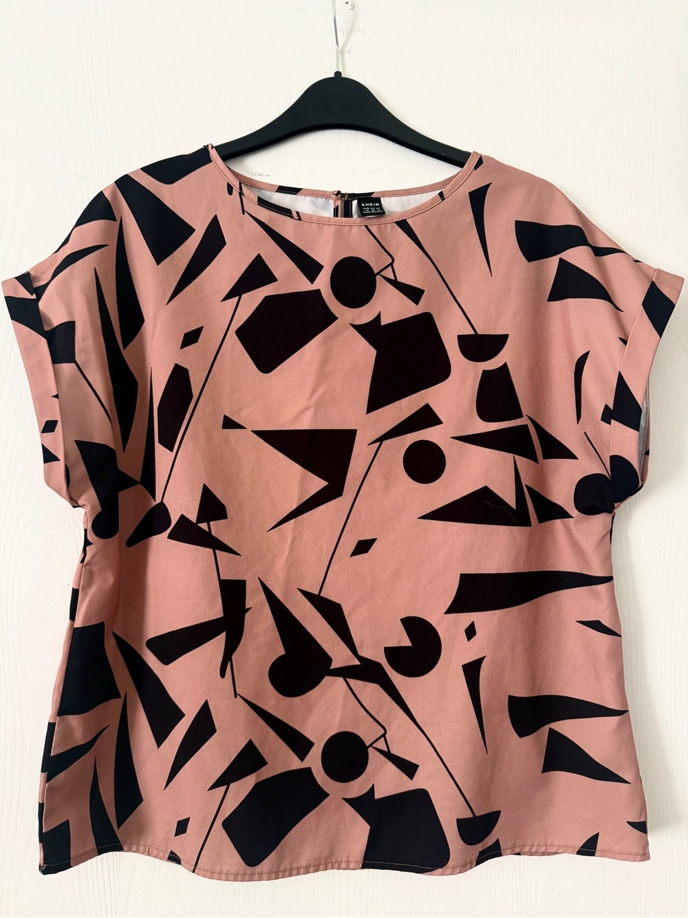 🌻5/$16🌻Abstract Print Blouse